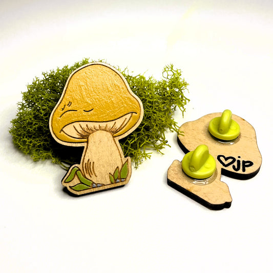 Wooden Pin- Mushroom In Grass