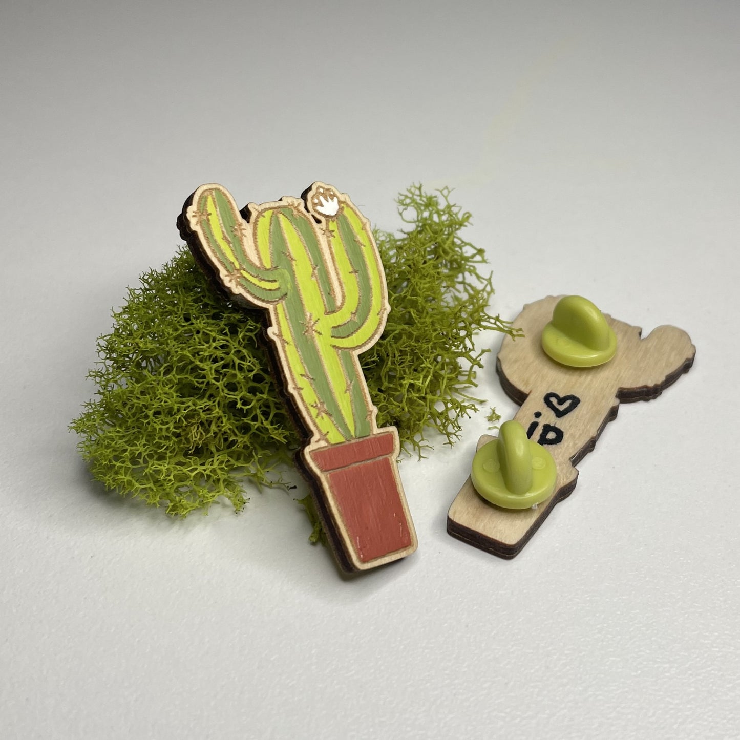 Wooden Pin-Stretch The Cactus