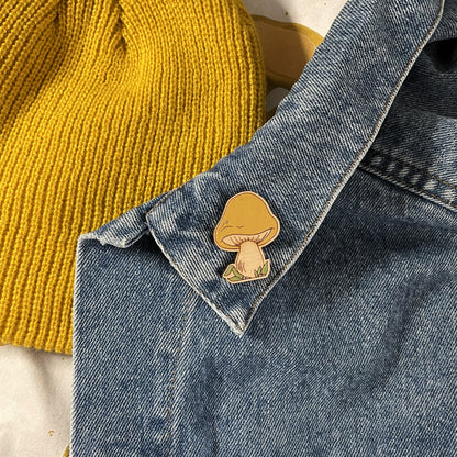 Wooden Pin- Mushroom In Grass