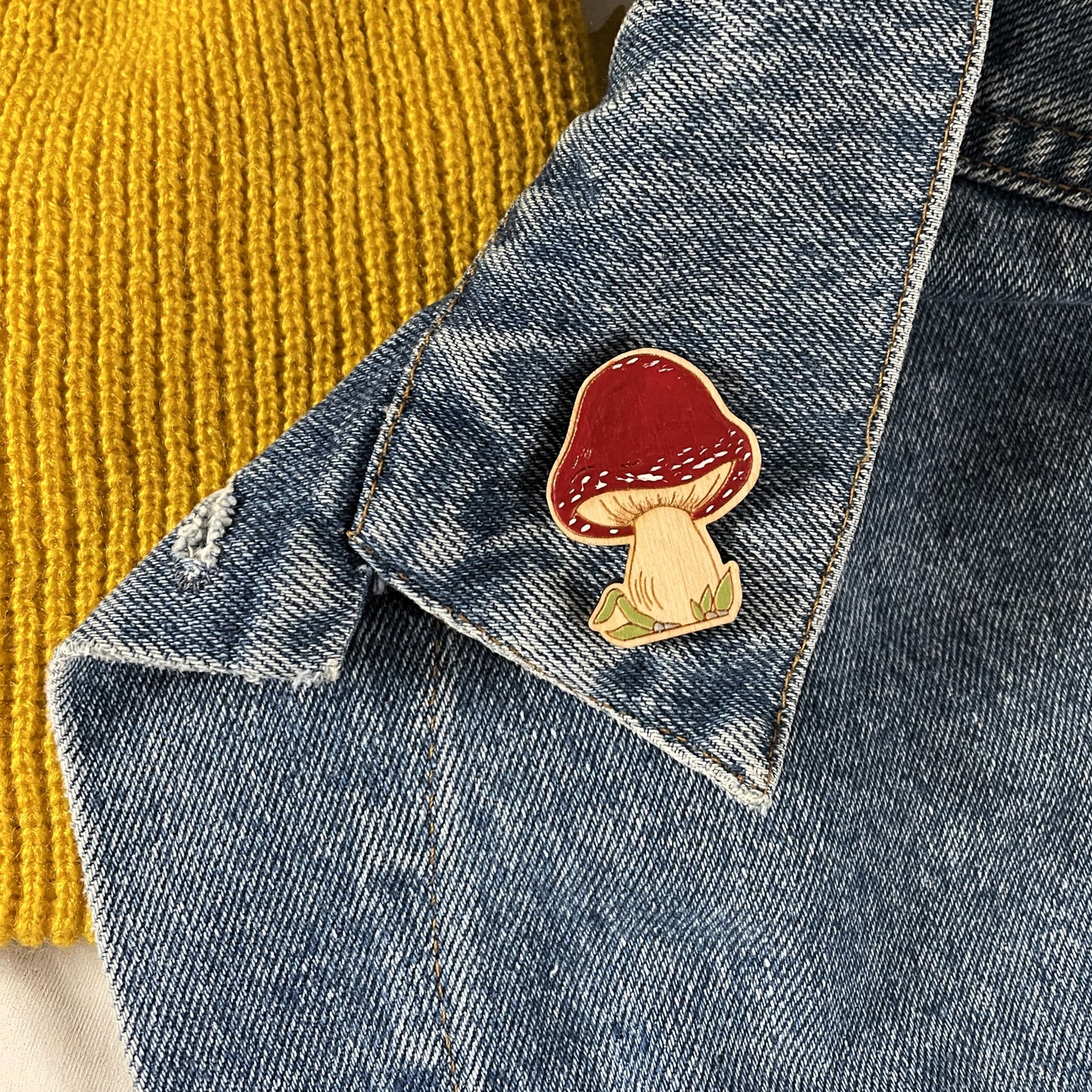 Wooden Pin- Mushroom In Grass