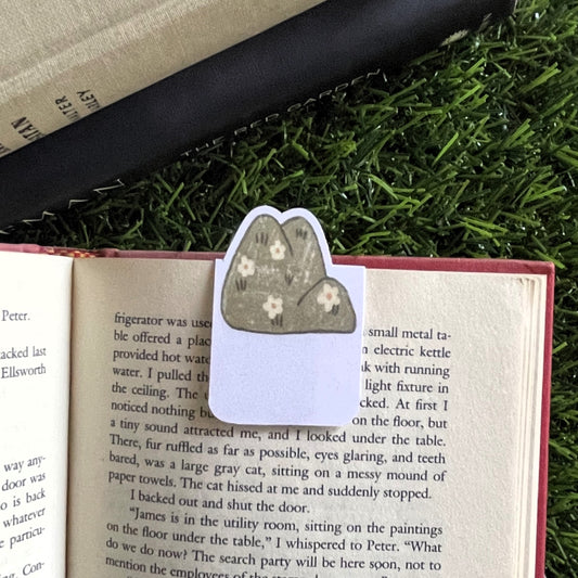 Green Hills Bookmark Clip