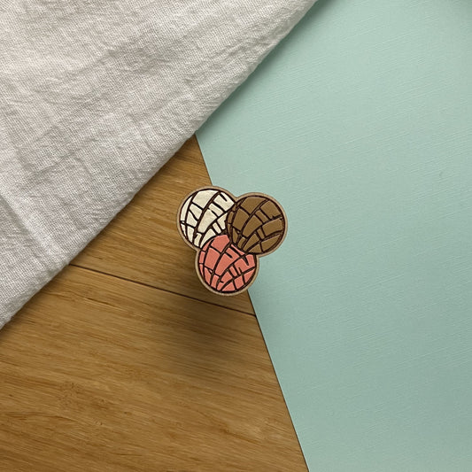 Hand Painted Wooden Pin-Conchas